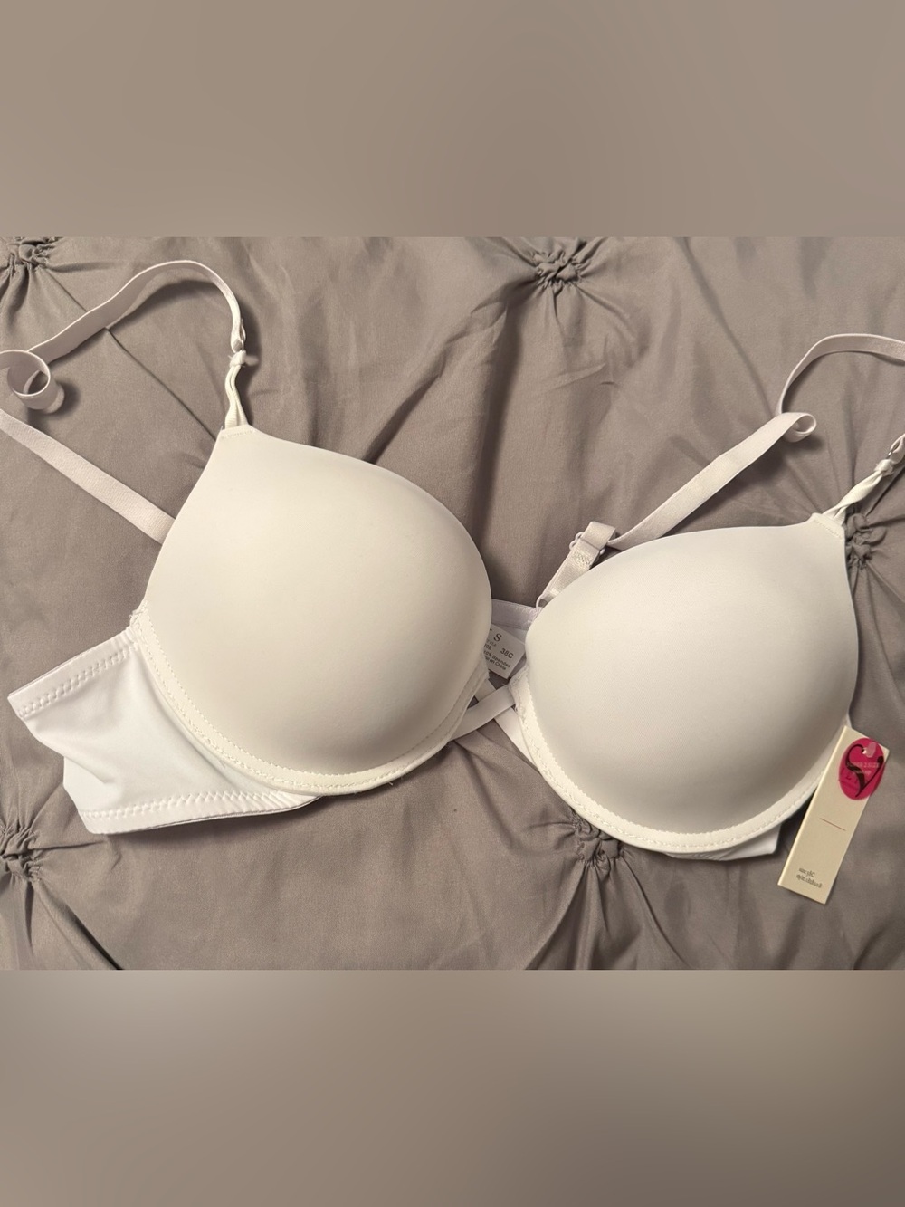 NWT 38 C I Love Your Style bra adds two cup sizes